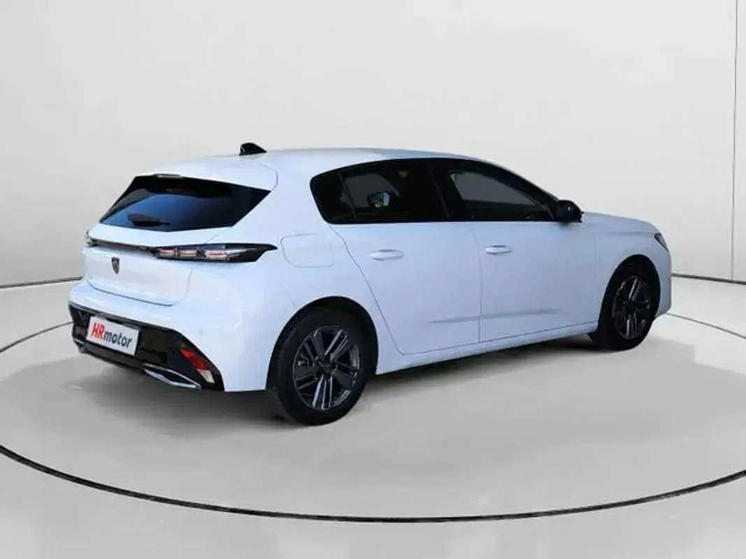 Usado Peugeot 308 Allure 131 CV (96 kW) 2024 Blanco Utilitario