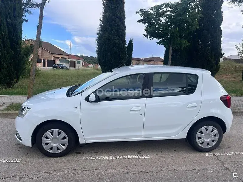 Gebraucht Dacia Sandero Comfort 95 PS (69 kW) 2020 Weiß Limousine