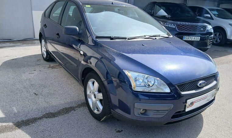 Usado Ford Focus Trend 109 CV (80 kW) 2005 Azul Utilitario