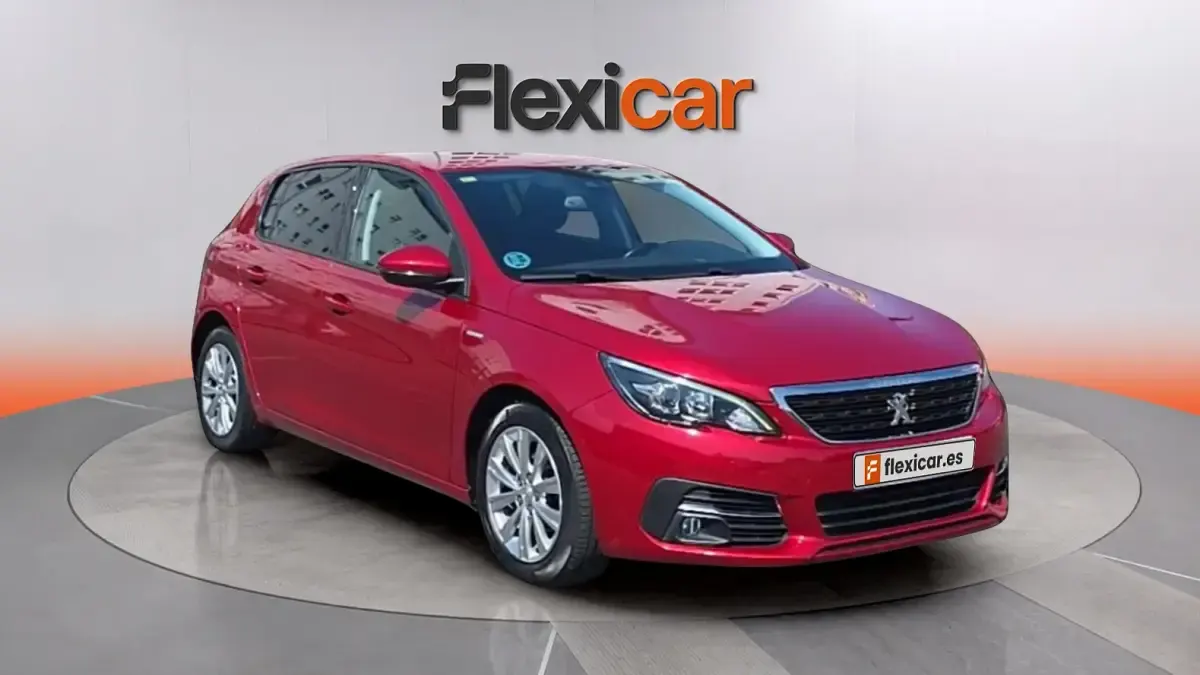 Usado Peugeot 308 Allure 110 CV (80 kW) 2018 Berlina
