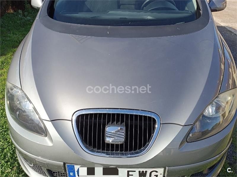 Usado Seat Altea XL Stylance 140 CV (102 kW) 2007 Gris / plata Monovolumen