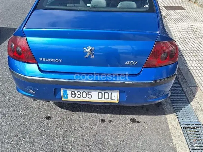Usado Peugeot 407 136 CV (100 kW) 2004 Azul Berlina