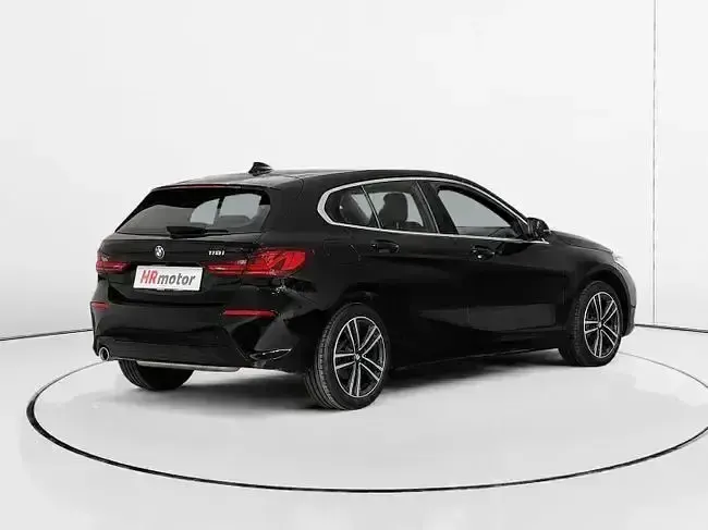 Usado BMW 118 Advantage 136 CV (100 kW) 2023 Negro Berlina
