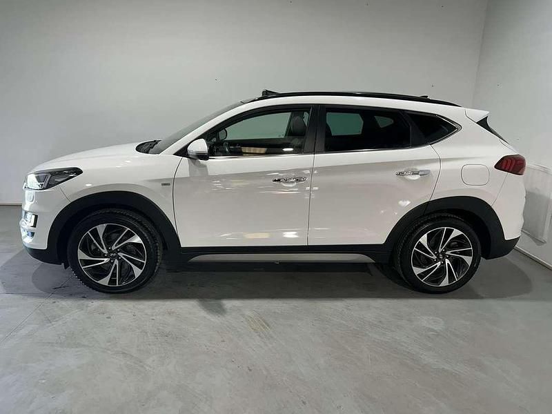 Usado Hyundai Tucson Style 136 CV (100 kW) 2020 Blanco SUV