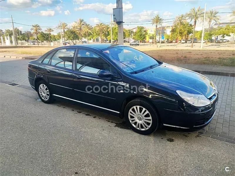 Usado Citroën C5 Exclusive 138 HP (101 kW) 2007 Preto Sedan