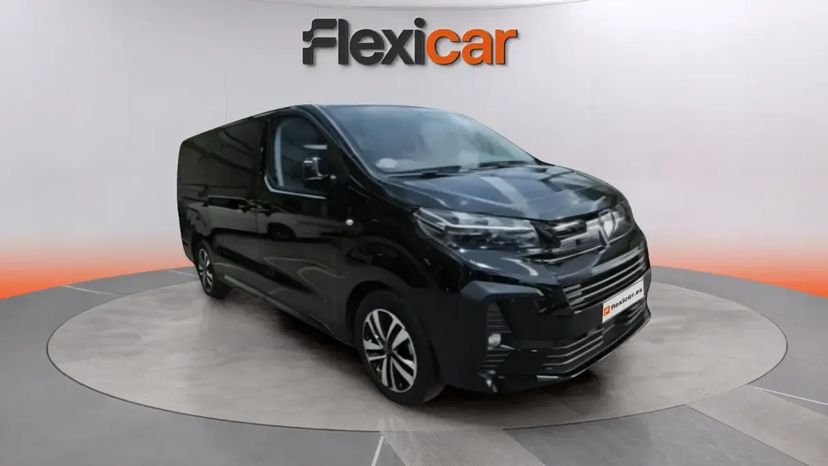 Używany Peugeot Traveller Business-Line 180 KM (132 kW) 2024 Minivan