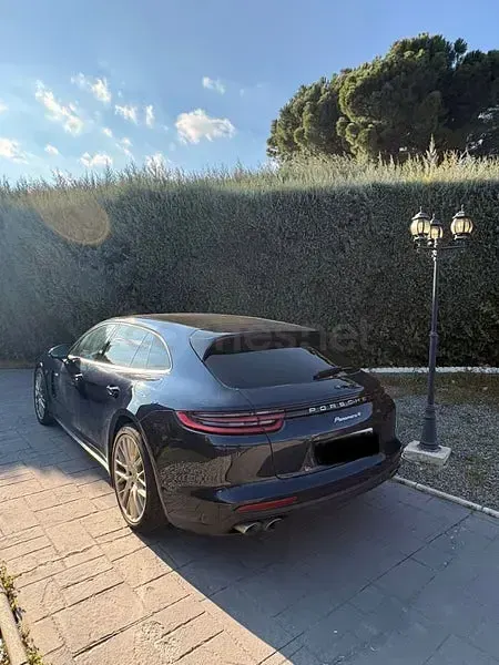 Usado Porsche Panamera 4 E-Hybrid Sport Turismo Sport Turismo 462 CV (339 kW) 2020 Azul Familiar