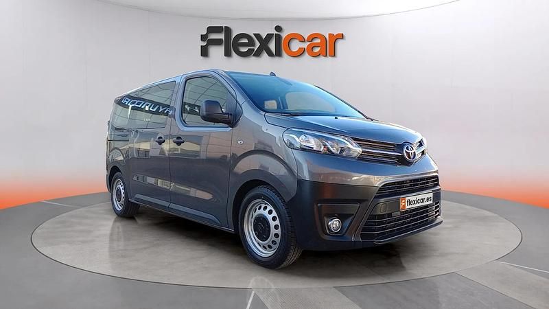 Usado Toyota Proace Verso Advance 120 CV (88 kW) 2022 Gris Familiar