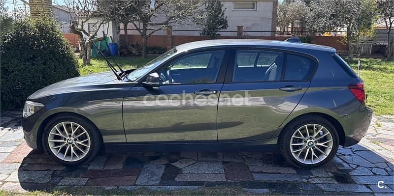 Usado BMW 118 Sport Line 143 CV (105 kW) 2014 Gris / plata Utilitario