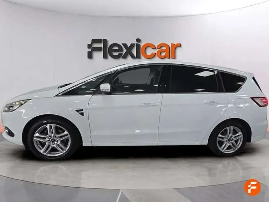 Usado Ford S-MAX Trend 160 CV (117 kW) 2017 Blanco Monovolumen
