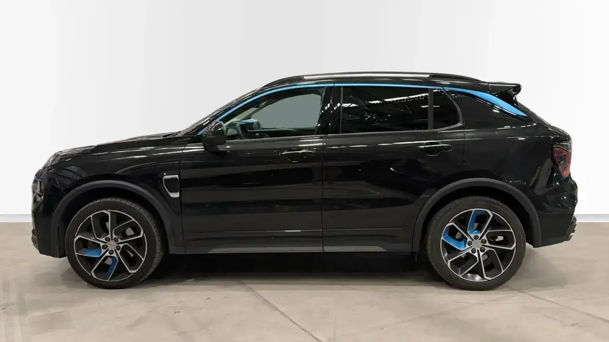 Usado Lynk & Co 01 261 CV (191 kW) 2021 Negro SUV