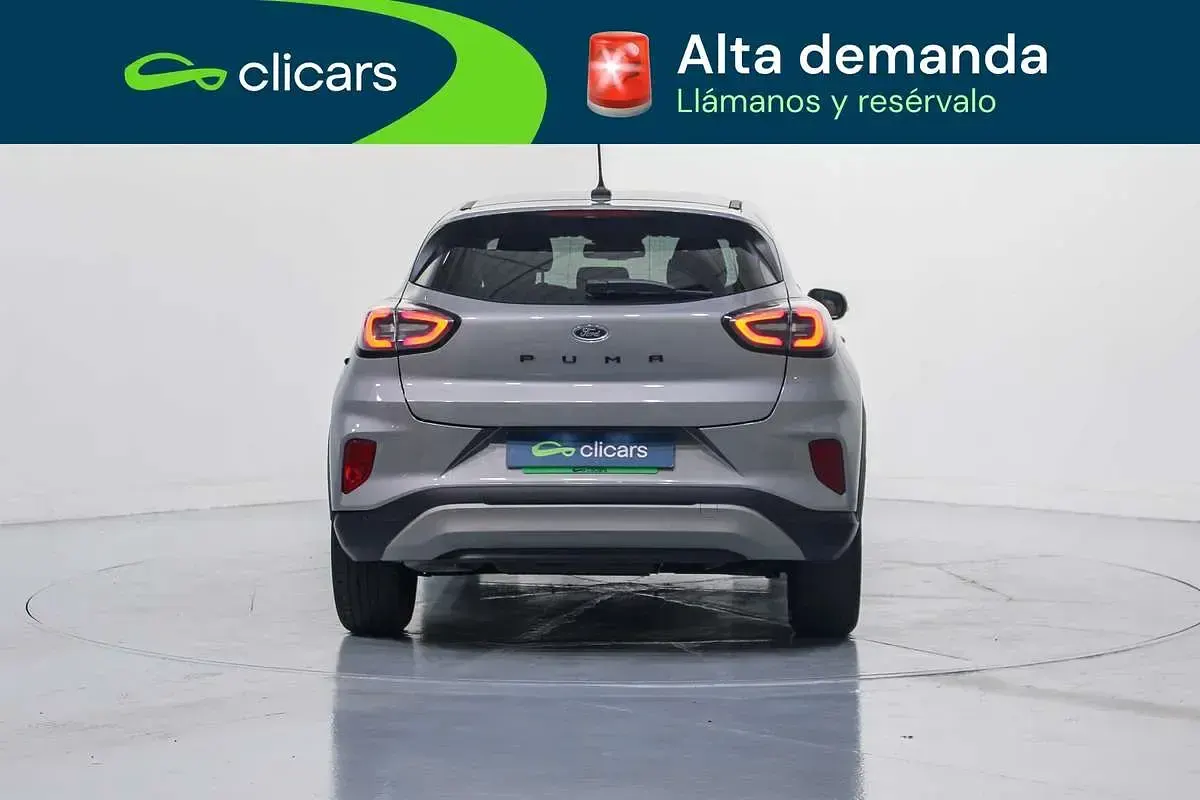 Usado Ford Puma Titanium 120 CV (88 kW) 2021 Gris SUV