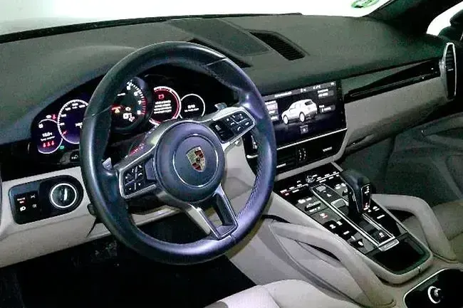 Usado Porsche Cayenne 340 CV (250 kW) 2021 Negro SUV