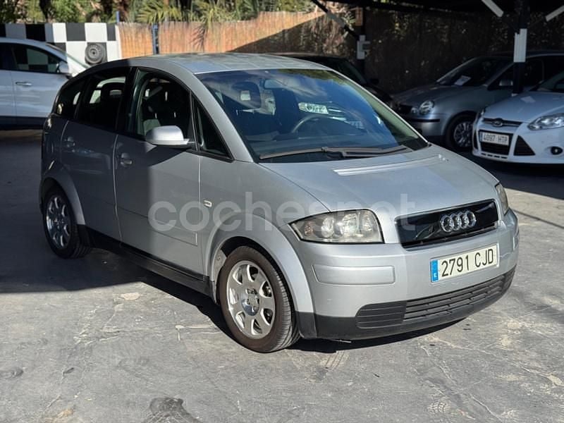 Usado Audi A2 75 CV (55 kW) 2004 Gris / plata Utilitario