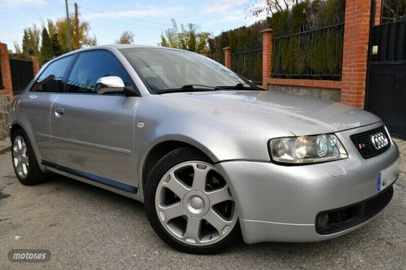 Plateado Usado 2000 Audi S3 Berlina | 9700 € - Imagen 1/4
