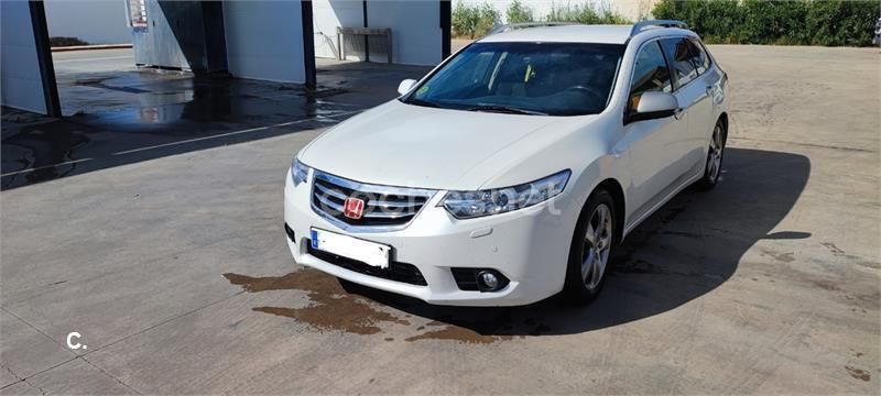 Blanco Usado 2013 Honda Accord Lifestyle Familiar | 5100 € - Imagen 1/4