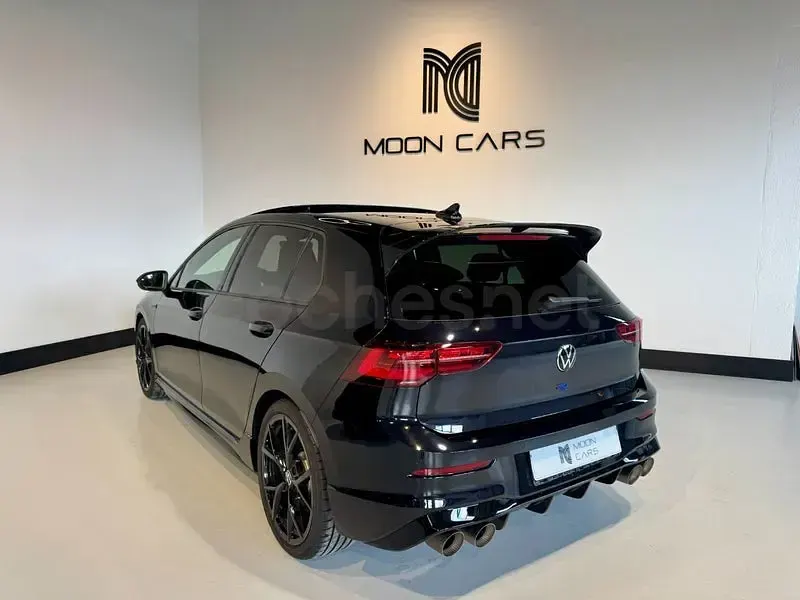 Usado VW Golf VIII R 333 CV (244 kW) 2024 Negro Berlina
