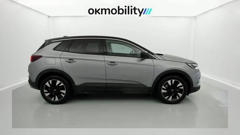 Usado Opel Grandland X Ultimate 300 CV (220 kW) 2021 Gris himalaya / techo negro SUV