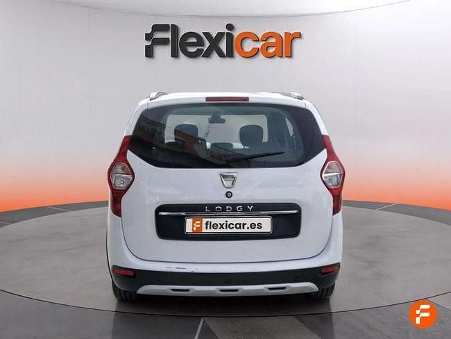 Usado Dacia Lodgy Comfort 115 CV (84 kW) 2022 Blanco Monovolumen