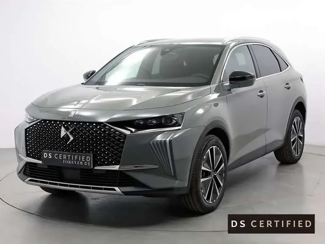 Usado DS Automobiles DS7 Crossback Rivoli 130 CV (95 kW) 2024 Gris / plata SUV