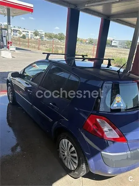 Usado Renault Mégane Authentique 115 CV (84 kW) 2004 Azul Berlina