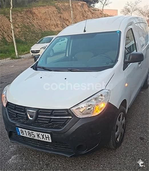 Usado Dacia Dokker Essentiel 102 CV (75 kW) 2019 Blanco Monovolumen