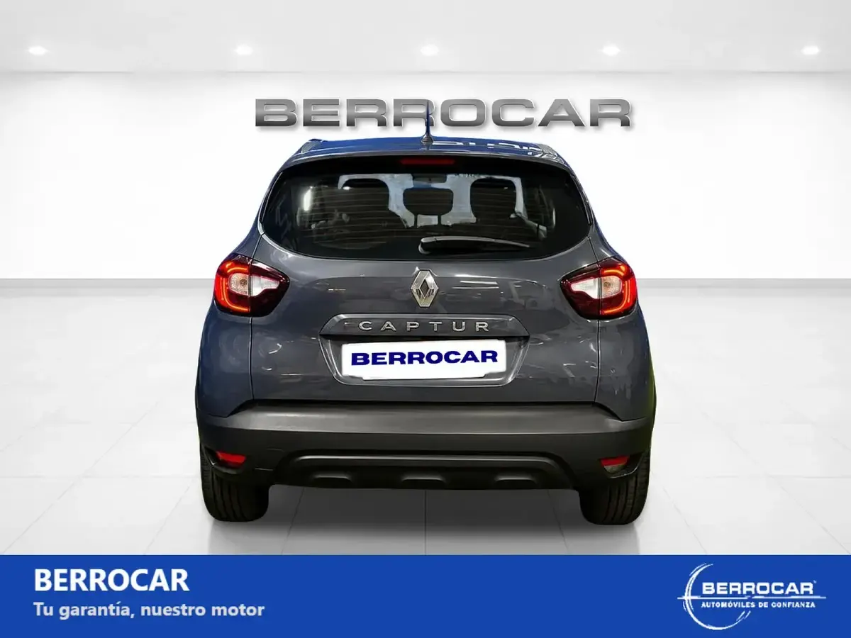 Usado Renault Captur LIMITED 90 CV (66 kW) 2019 Gris SUV