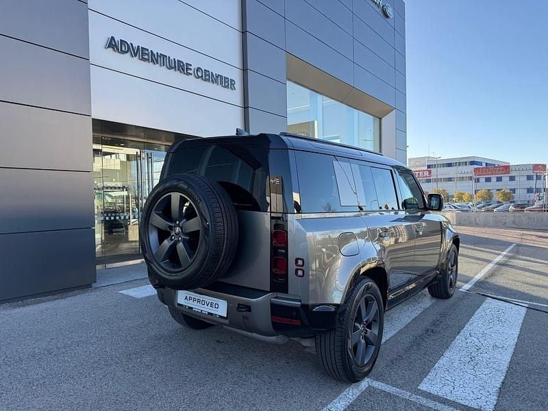 Usado Land Rover Defender SE 250 CV (183 kW) 2025 Gris / plata SUV