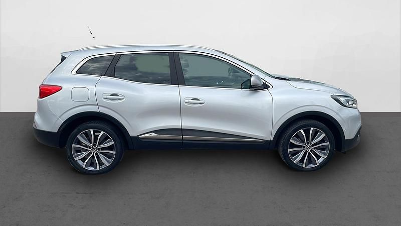 Usado Renault Kadjar Zen 110 CV (80 kW) 2015 Gris platino SUV