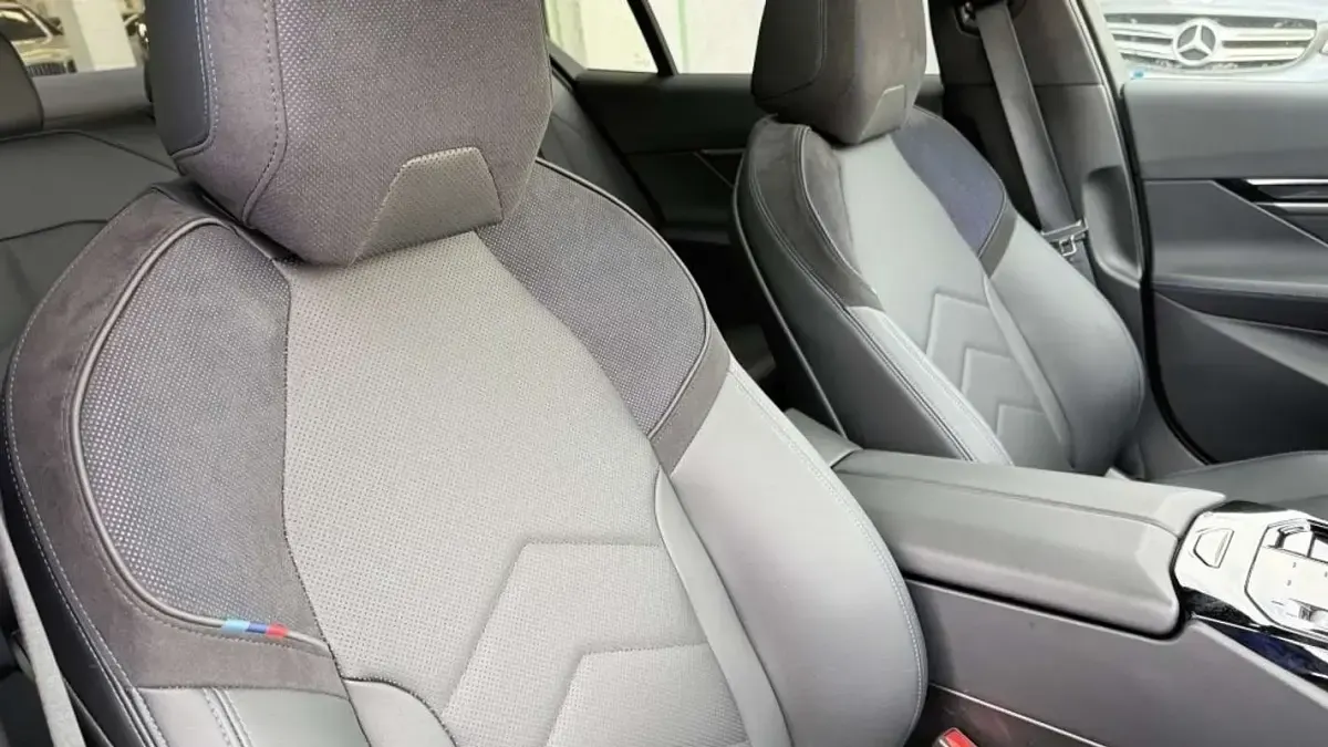 Usado BMW 520 M Sport 197 CV (144 kW) 2025 Gris Berlina
