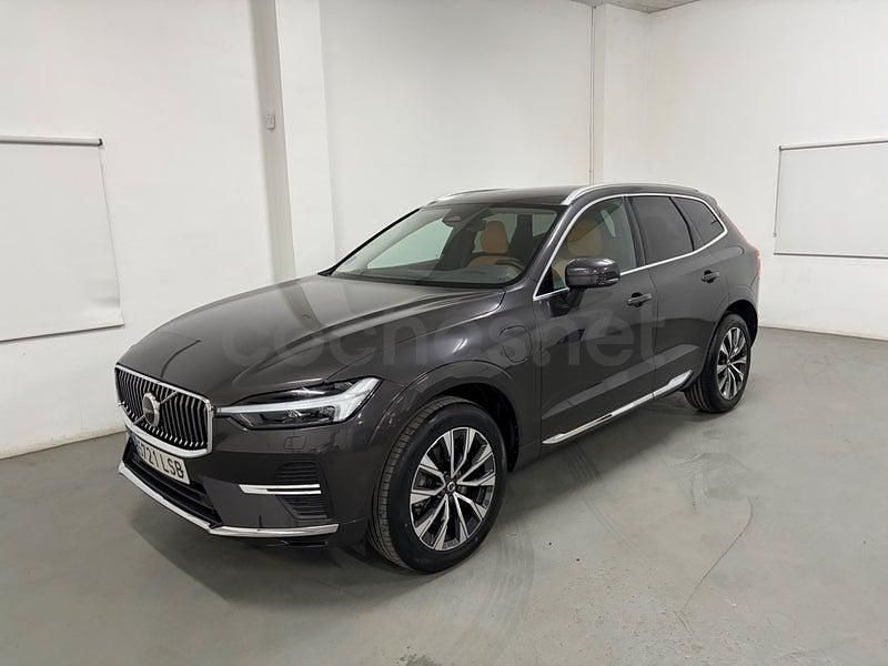 Begagnad Volvo XC60 Core 351 HK (258 kW) 2021 Grå SUV