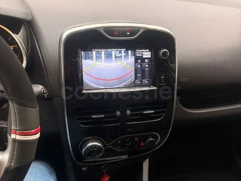 Usado Renault Clio IV Zen 90 CV (66 kW) 2016 Blanco Berlina