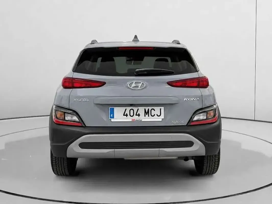 Usado Hyundai Kona 141 CV (103 kW) 2022 Gris SUV
