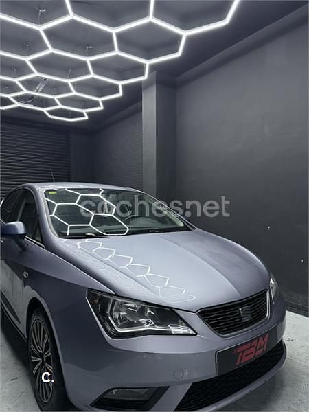 Usado Seat Ibiza CONNECT 90 CV (66 kW) 2016 Gris / plata Berlina