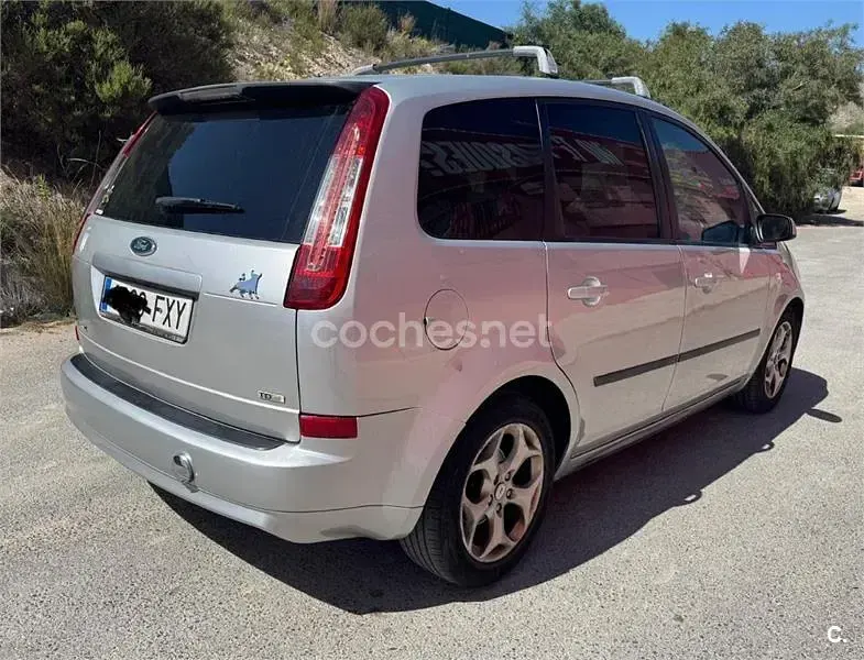 Usado Ford C-MAX Ghia 90 CV (66 kW) 2007 Gris / plata Monovolumen