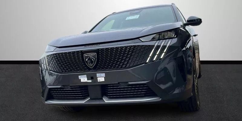 Usado Peugeot 5008 Active 145 CV (106 kW) 2024 Blanco Monovolumen
