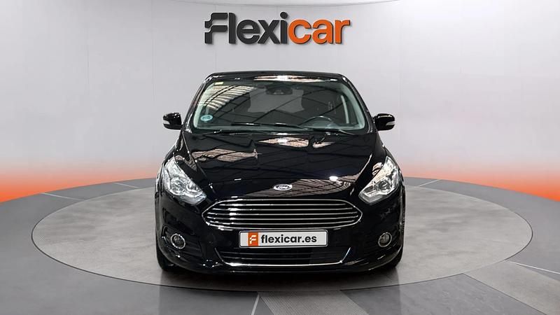 Usado Ford S-MAX Titanium 150 CV (110 kW) 2018 Negro Monovolumen