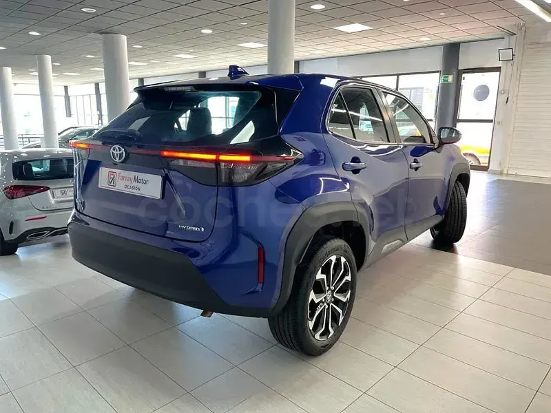 Usado Toyota Yaris Cross Active 116 CV (85 kW) 2022 Azul SUV