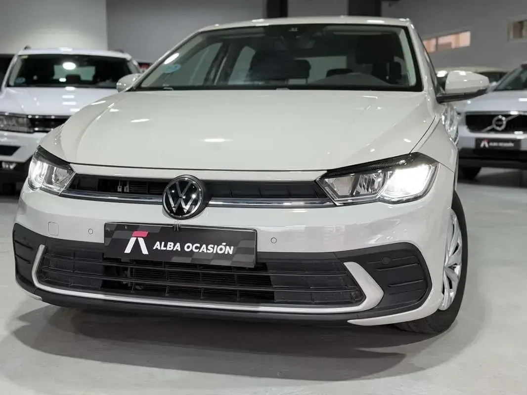 Usado VW Polo Life 95 CV (69 kW) 2022 Blanco Utilitario