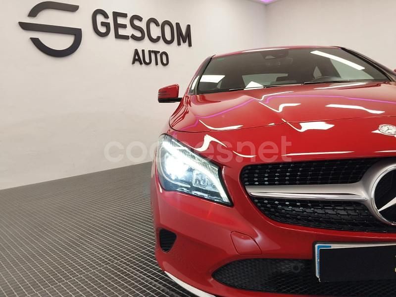 Usado Mercedes CLA200 136 CV (100 kW) 2017 Rojo Berlina