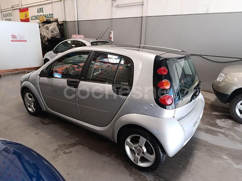 Usado Smart ForFour Passion 68 CV (50 kW) 2006 Gris / plata Utilitario