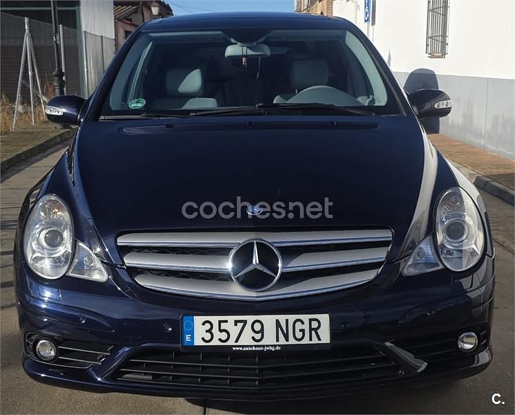 Usado Mercedes R320 224 CV (164 kW) 2008 Azul Monovolumen