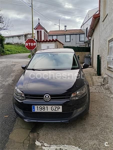 Usado VW Polo Advance 90 CV (66 kW) 2010 Negro Berlina