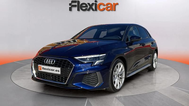 Usado Audi A3 Advanced Plus 110 HP (80 kW) 2024 Azul Sedan