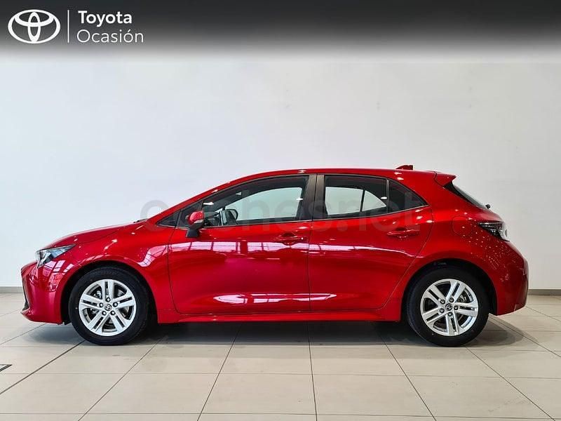 Usado Toyota Corolla Active 122 CV (89 kW) 2021 Rojo Berlina