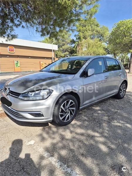 Gris / plata Usado 2018 VW Golf VII Edition Berlina | 13.000 € (Super precio) - Imagen 1/4