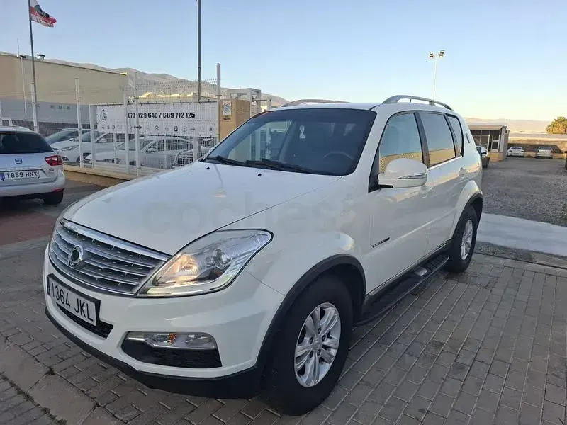 Usado SsangYong Rexton 155 CV (114 kW) 2016 Blanco SUV