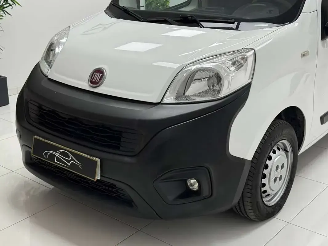 Usado Fiat Fiorino 82 CV (60 kW) 2017 Blanco Monovolumen