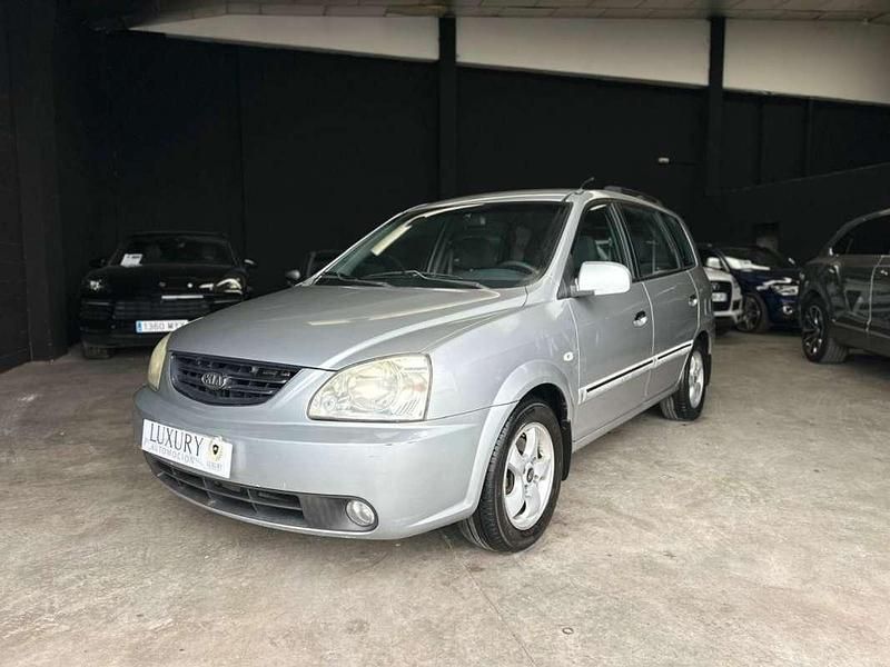 Usado Kia Carens LX 111 CV (81 kW) 2005 Gris Monovolumen