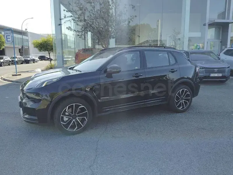 Usado Lynk & Co 01 276 CV (202 kW) 2026 Negro SUV